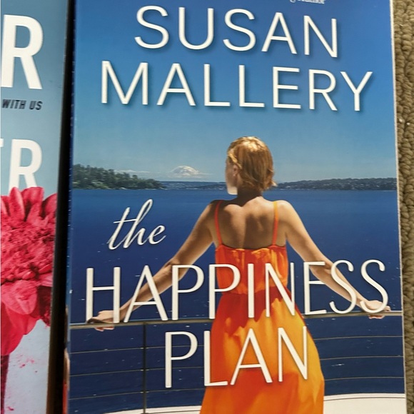 Big Book Bundle of 6 qty amazing reads. Hardcover & Softcovers - Picture 11 of 13